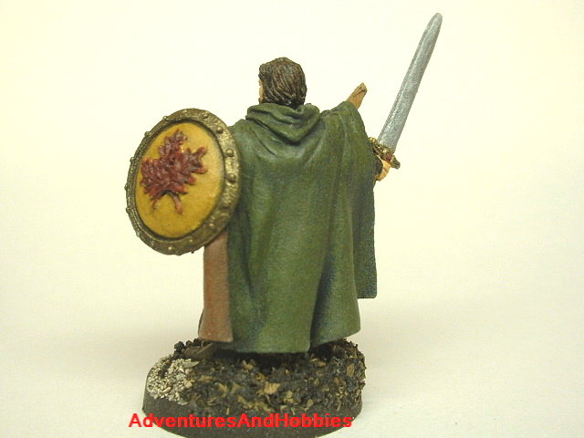 Fantasy miniature figure woodland ranger with sword and shield 25 mm painted