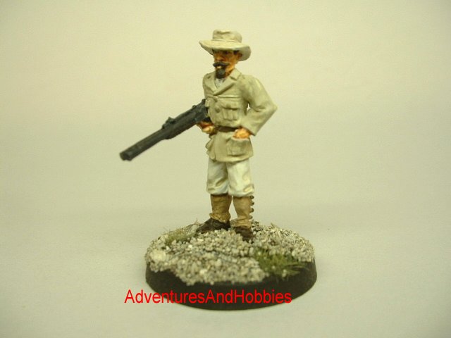 Allan Quatermain pulp hero 25 mm painted figure for use in role-playing games and table top war games front view